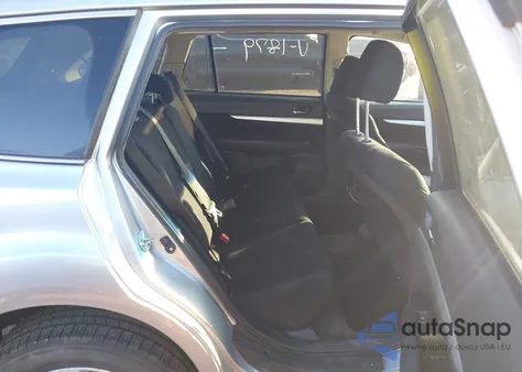 2013 Subaru Outback 2.5I Premium z USA, uszkodzony, nr VIN 4S4BRCGC4D3281879